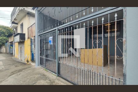 Casa à venda com 174m², 4 quartos e 2 vagasFachada