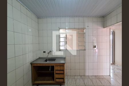 Casa à venda com 80m², 3 quartos e 2 vagasCozinha 