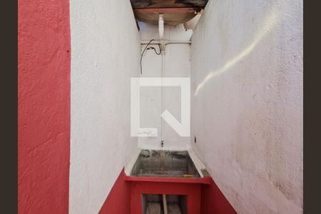 Casa à venda com 80m², 3 quartos e 2 vagas Edícula e Area de Serviço 