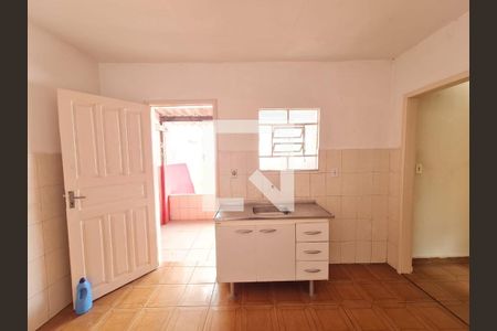 Casa à venda com 80m², 3 quartos e 2 vagas Edícula Cozinha 