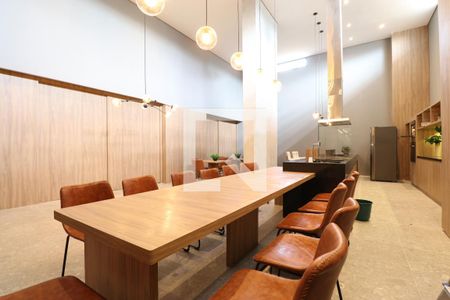 Apartamento para alugar com 55m², 2 quartos e 1 vagaÁrea comum - Salão de festas