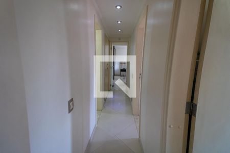 Apartamento para alugar com 116m², 3 quartos e 2 vagas Apartamento para alugar com 116m², 3 quartos e 2 vagasCorredor