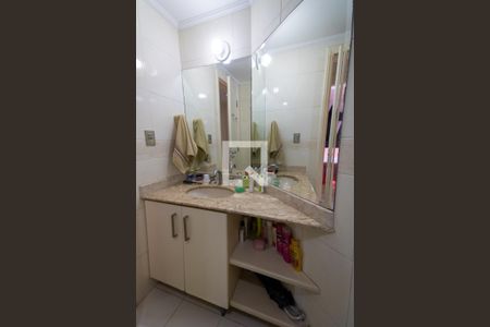 Apartamento para alugar com 116m², 3 quartos e 2 vagas Apartamento para alugar com 116m², 3 quartos e 2 vagasBanheiro