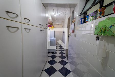 Apartamento para alugar com 116m², 3 quartos e 2 vagas Apartamento para alugar com 116m², 3 quartos e 2 vagasCozinha