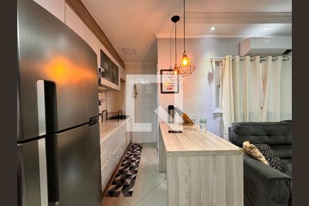 Apartamento à venda com 54m², 2 quartos e 1 vaga Apartamento à venda com 54m², 2 quartos e 1 vagaCozinha