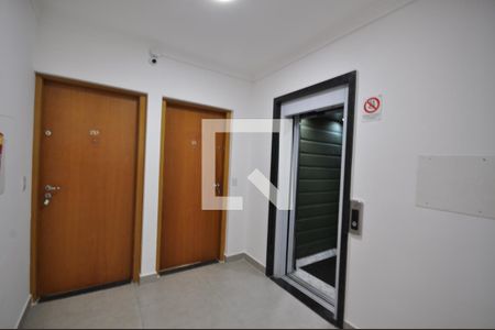 Apartamento para alugar com 46m², 1 quarto e 1 vagaElevador
