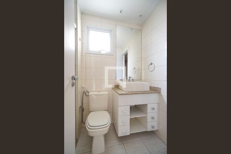 Apartamento para alugar com 170m², 4 quartos e 3 vagasBanheiro das suítes 01 e 02