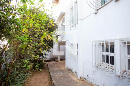 Casa à venda com 360m², 5 quartos e 4 vagas Casa à venda com 360m², 5 quartos e 4 vagasJardim