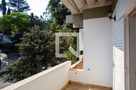 Casa à venda com 360m², 5 quartos e 4 vagas Casa à venda com 360m², 5 quartos e 4 vagasVaranda Suíte 2