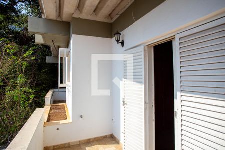 Casa à venda com 360m², 5 quartos e 4 vagas Casa à venda com 360m², 5 quartos e 4 vagasVaranda Suíte 2