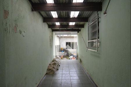 Casa à venda com 220m², 2 quartos e 2 vagasCorredor