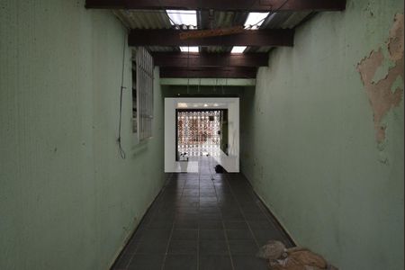 Casa à venda com 220m², 2 quartos e 2 vagasCorredor