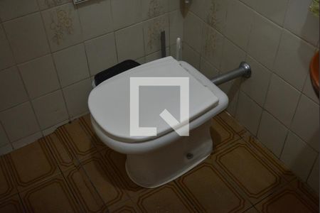 Casa à venda com 220m², 2 quartos e 2 vagasBanheiro