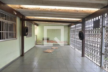 Casa à venda com 220m², 2 quartos e 2 vagasGaragem