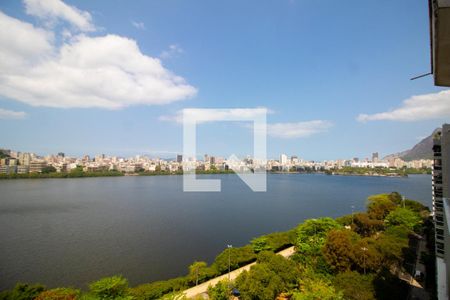 Apartamento à venda com 110m², 2 quartos e 2 vagas Apartamento à venda com 110m², 2 quartos e 2 vagasVista da Varanda da Suíte