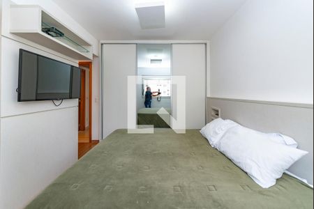 Apartamento à venda com 104m², 2 quartos e 2 vagas Apartamento à venda com 104m², 2 quartos e 2 vagasSuíte