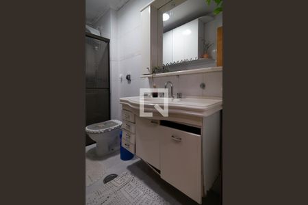 Apartamento à venda com 87m², 2 quartos e 1 vaga Apartamento à venda com 87m², 2 quartos e 1 vagaBanheiro