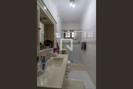 Casa à venda com 201m², 3 quartos e 3 vagasBanheiro 1