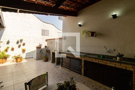 Casa à venda com 201m², 3 quartos e 3 vagasArea Gourmet