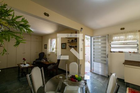 Casa à venda com 201m², 3 quartos e 3 vagasEdicula