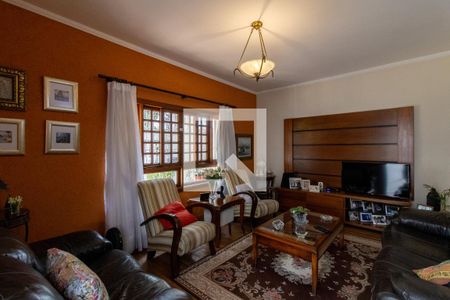 Casa à venda com 201m², 3 quartos e 3 vagasSala