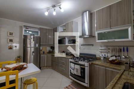 Casa à venda com 201m², 3 quartos e 3 vagasCozinhaCozinha