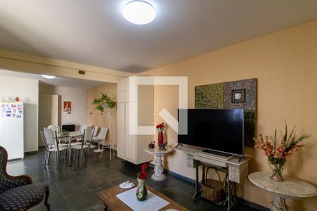 Casa à venda com 201m², 3 quartos e 3 vagasEdicula