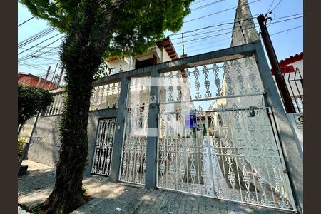 Casa à venda com 201m², 3 quartos e 3 vagasFachada