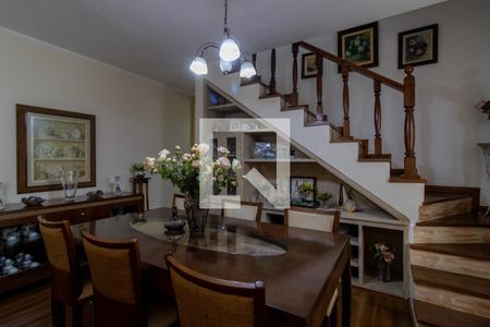 Casa à venda com 201m², 3 quartos e 3 vagasSala