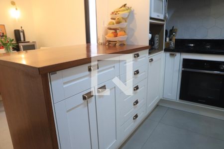 Casa à venda com 248m², 4 quartos e 2 vagasCozinha