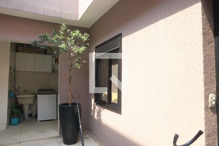 Casa à venda com 248m², 4 quartos e 2 vagasQuintal