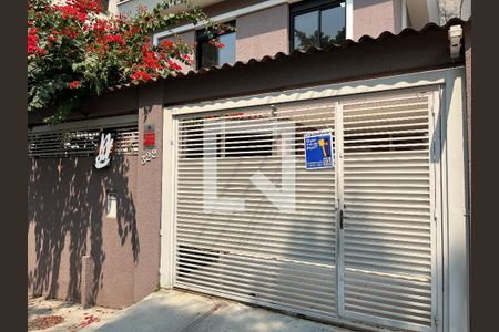 Casa à venda com 248m², 4 quartos e 2 vagasFachada