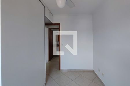 Apartamento à venda com 76m², 3 quartos e 2 vagasQuarto 2