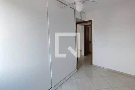 Apartamento à venda com 76m², 3 quartos e 2 vagasQuarto 2