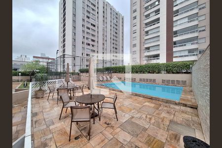 Apartamento à venda com 92m², 3 quartos e 2 vagas Apartamento à venda com 92m², 3 quartos e 2 vagasÁrea comum - Piscina