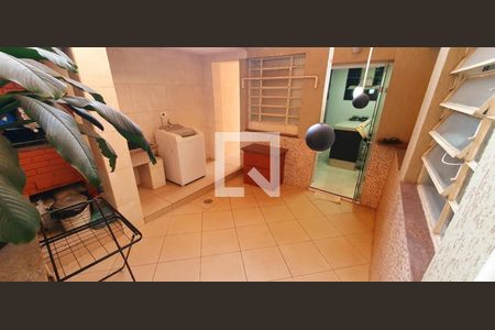 Casa à venda com 158m², 3 quartos e 3 vagas Casa à venda com 158m², 3 quartos e 3 vagasFoto 49