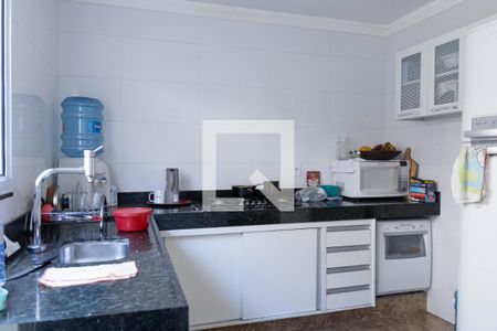 Casa à venda com 750m², 3 quartos e 2 vagasCozinha