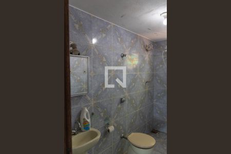 Casa à venda com 750m², 3 quartos e 2 vagasÁrea comum - Banheiro