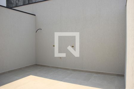 Casa à venda com 131m², 3 quartos e 4 vagasQuintal