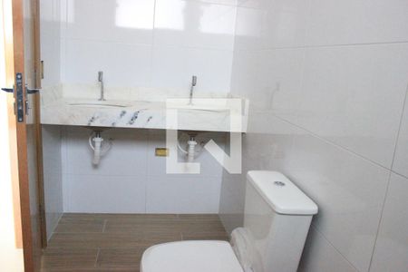 Casa à venda com 131m², 3 quartos e 4 vagasBanheiro da Suíte 3