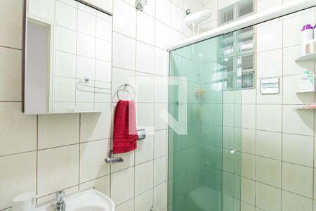 Casa à venda com 198m², 3 quartos e 5 vagas Casa à venda com 198m², 3 quartos e 5 vagasBanheiro da Suíte