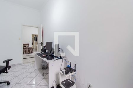 Casa à venda com 198m², 3 quartos e 5 vagas Casa à venda com 198m², 3 quartos e 5 vagasQuarto 2