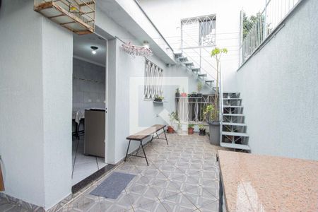 Casa à venda com 198m², 3 quartos e 5 vagas Casa à venda com 198m², 3 quartos e 5 vagasQuintal