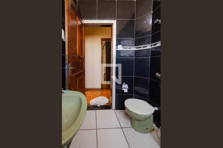 Apartamento à venda com 110m², 3 quartos e sem vagaBanheiro