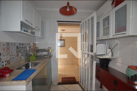 Casa à venda com 165m², 4 quartos e 2 vagasCozinha da Casa Anexa