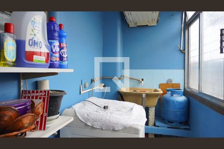 Apartamento à venda com 64m², 2 quartos e 1 vagaCozinha e Área de Serviço