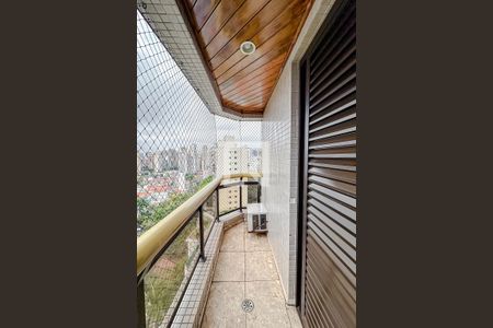 Apartamento à venda com 320m², 4 quartos e 3 vagasVaranda da Suíte 1