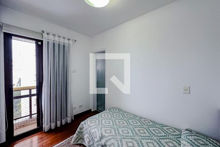 Apartamento à venda com 320m², 4 quartos e 3 vagasQuarto 2 - Suíte