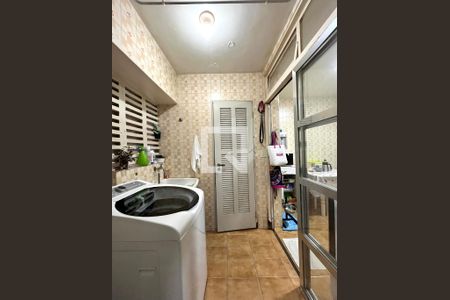 Apartamento à venda com 83m², 3 quartos e 1 vaga Apartamento à venda com 83m², 3 quartos e 1 vagaÁrea de Serviço