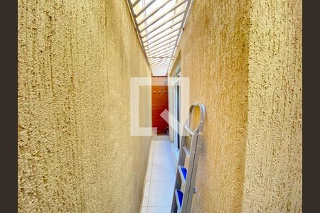 Casa à venda com 98m², 2 quartos e 2 vagas